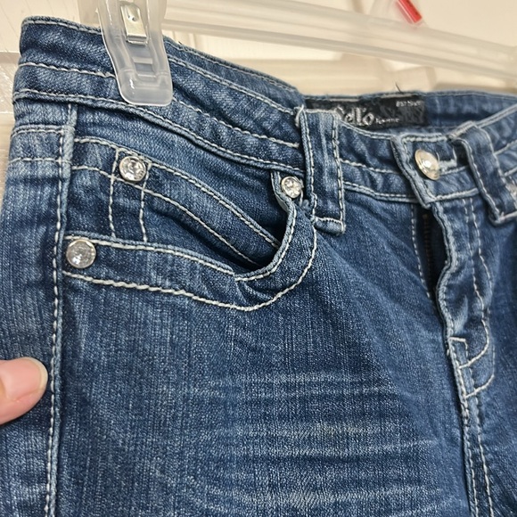 Cello Women’s Jeans, junior size 5, low-rise skinny fit, slight flare, bling - Picture 3 of 10